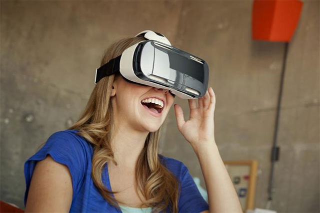 Samsung Gear VR - уже в Best Buy